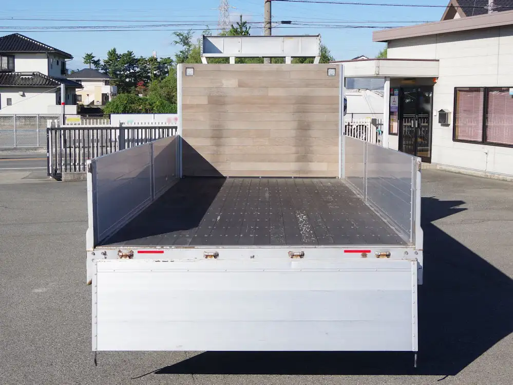 いすゞ フォワード 中型/増トン 平ボディ アルミブロック ベッドの中古トラック画像6