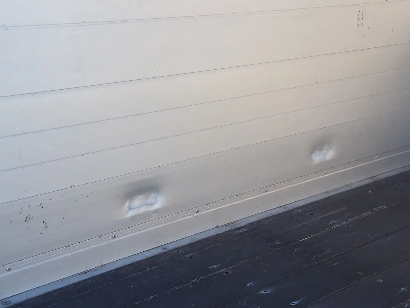 いすゞ フォワード 中型/増トン 平ボディ アルミブロック ベッドの中古トラック画像11