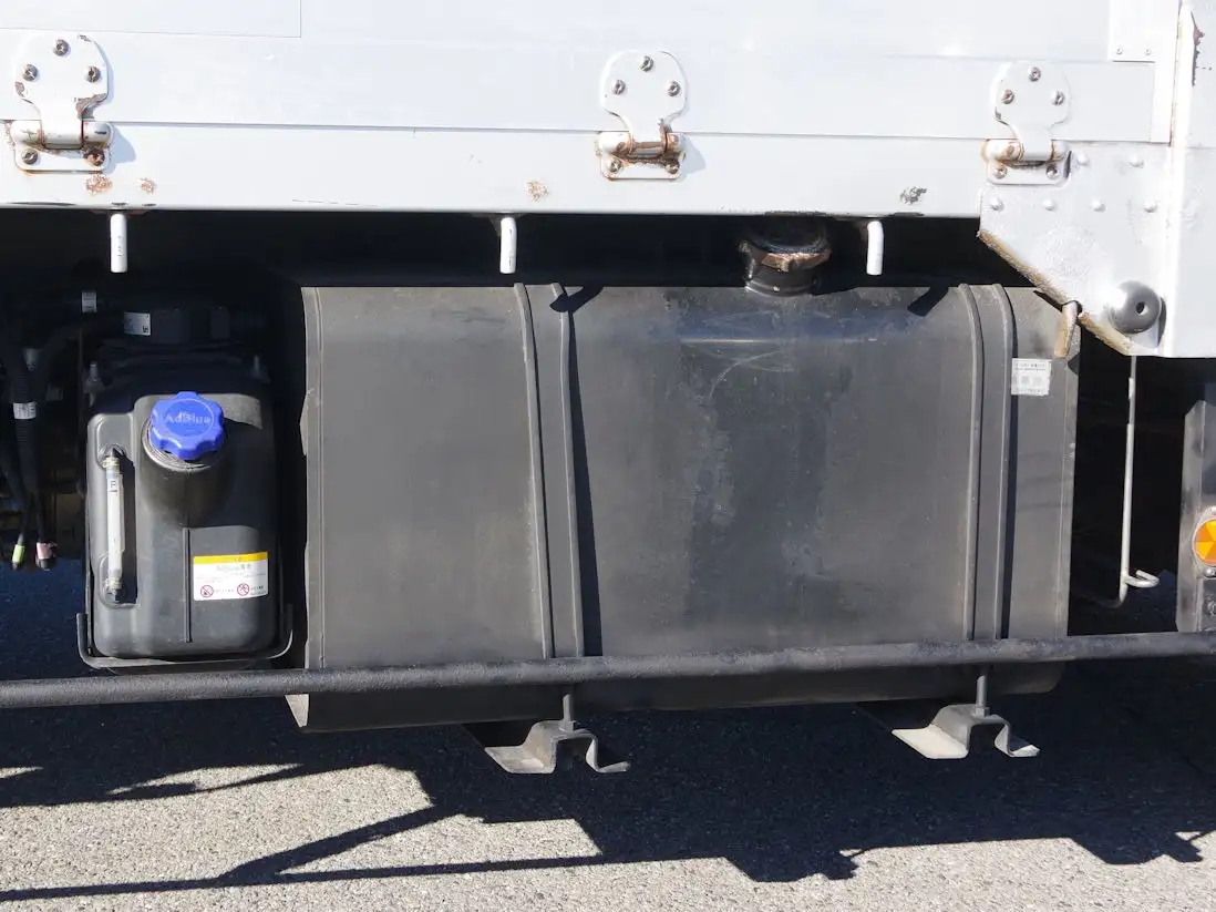 いすゞ フォワード 中型/増トン 平ボディ アルミブロック ベッドの中古トラック画像18