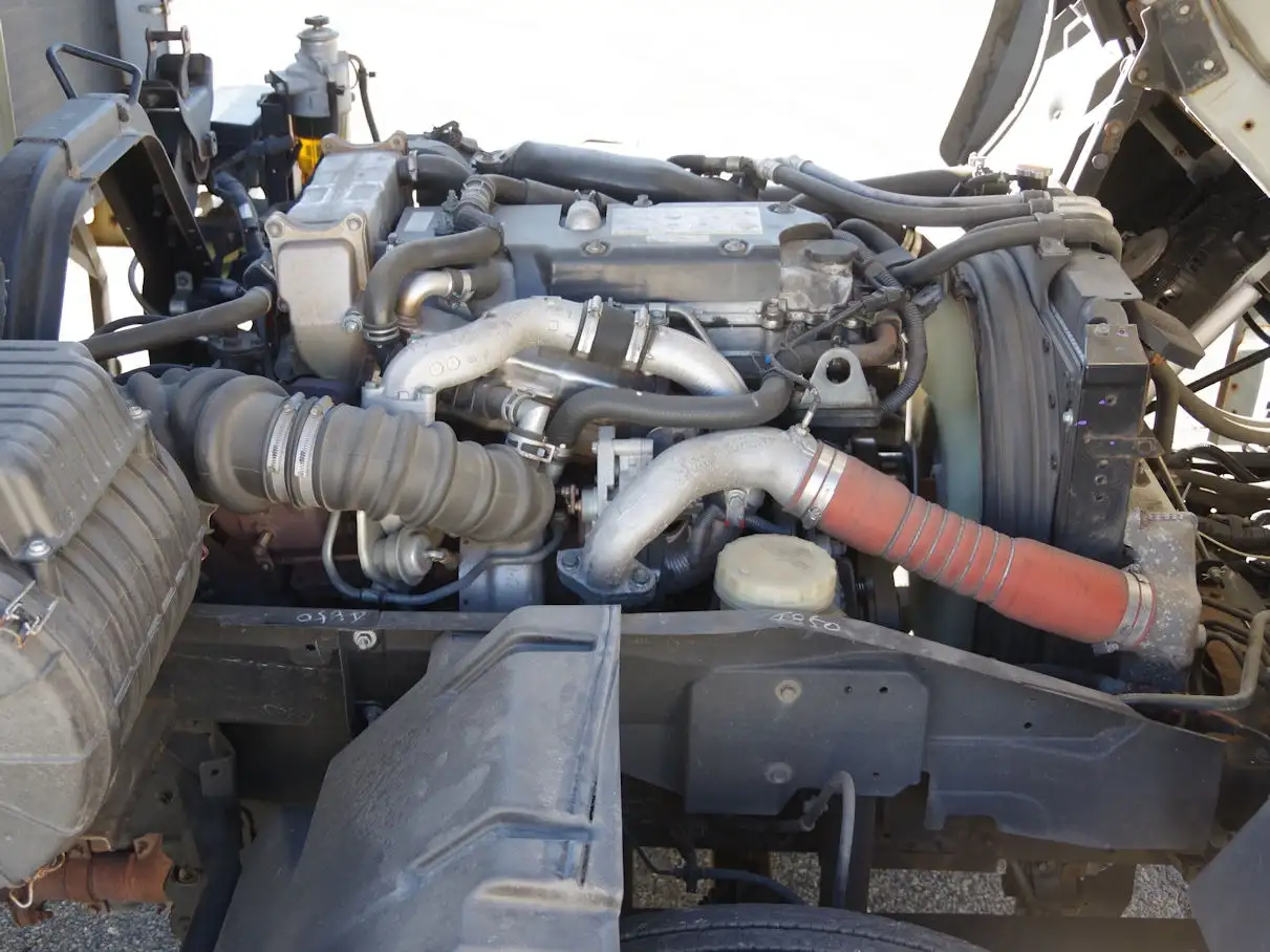 いすゞ フォワード 中型/増トン 平ボディ アルミブロック ベッドの中古トラック画像20