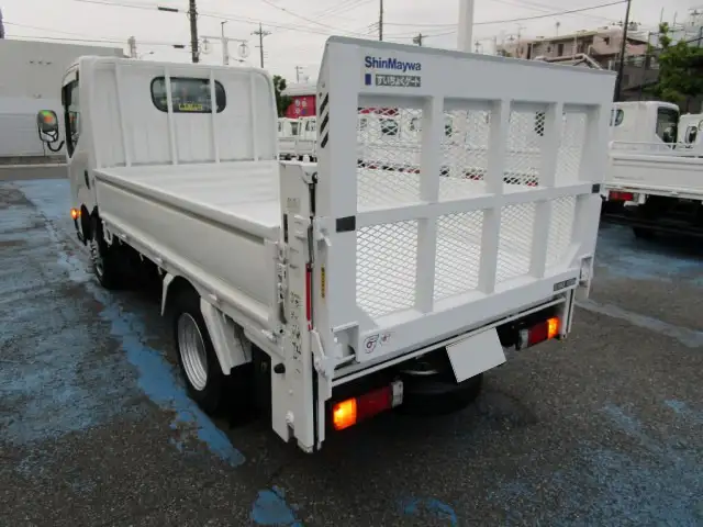 日産 アトラス 小型 平ボディ パワーゲート CBF-SQ2F24の中古トラック画像5