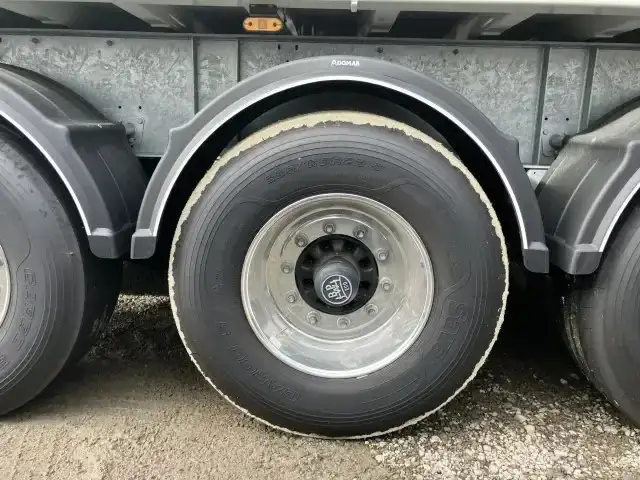 輸入車・その他 輸入車その他 トレーラー/その他 トレーラー 3軸 1デフの中古トラック画像19