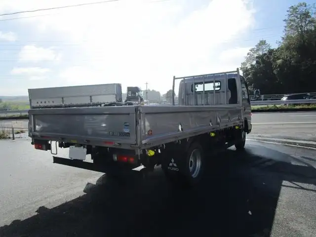 三菱 キャンター 小型 平ボディ 床鉄板 カスタムの中古トラック画像3