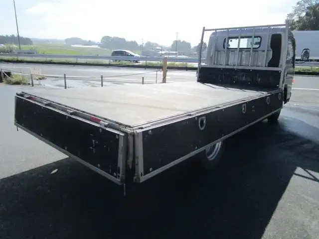 三菱 キャンター 小型 平ボディ 床鉄板 カスタムの中古トラック画像6