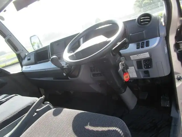 三菱 キャンター 小型 平ボディ 床鉄板 カスタムの中古トラック画像12