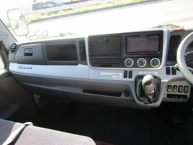 三菱 キャンター 小型 平ボディ 床鉄板 カスタムの中古トラック画像13