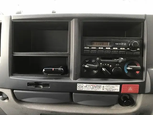 いすゞ エルフ 小型 平ボディ Wキャブ パワーゲートの中古トラック画像14