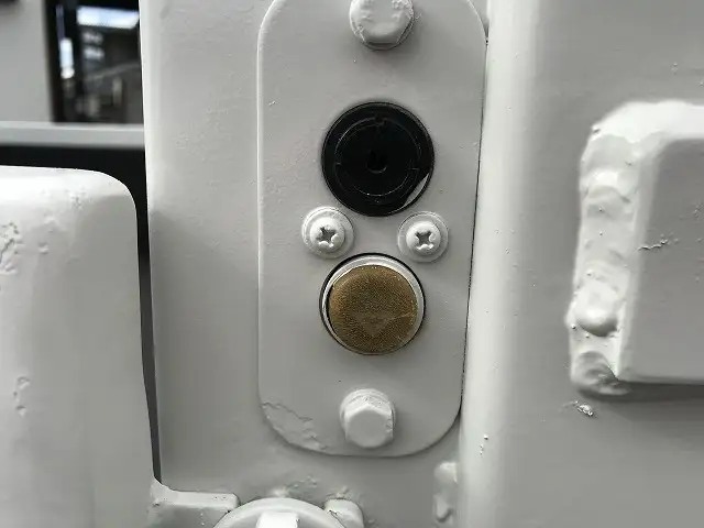 いすゞ エルフ 小型 平ボディ Wキャブ パワーゲートの中古トラック画像9