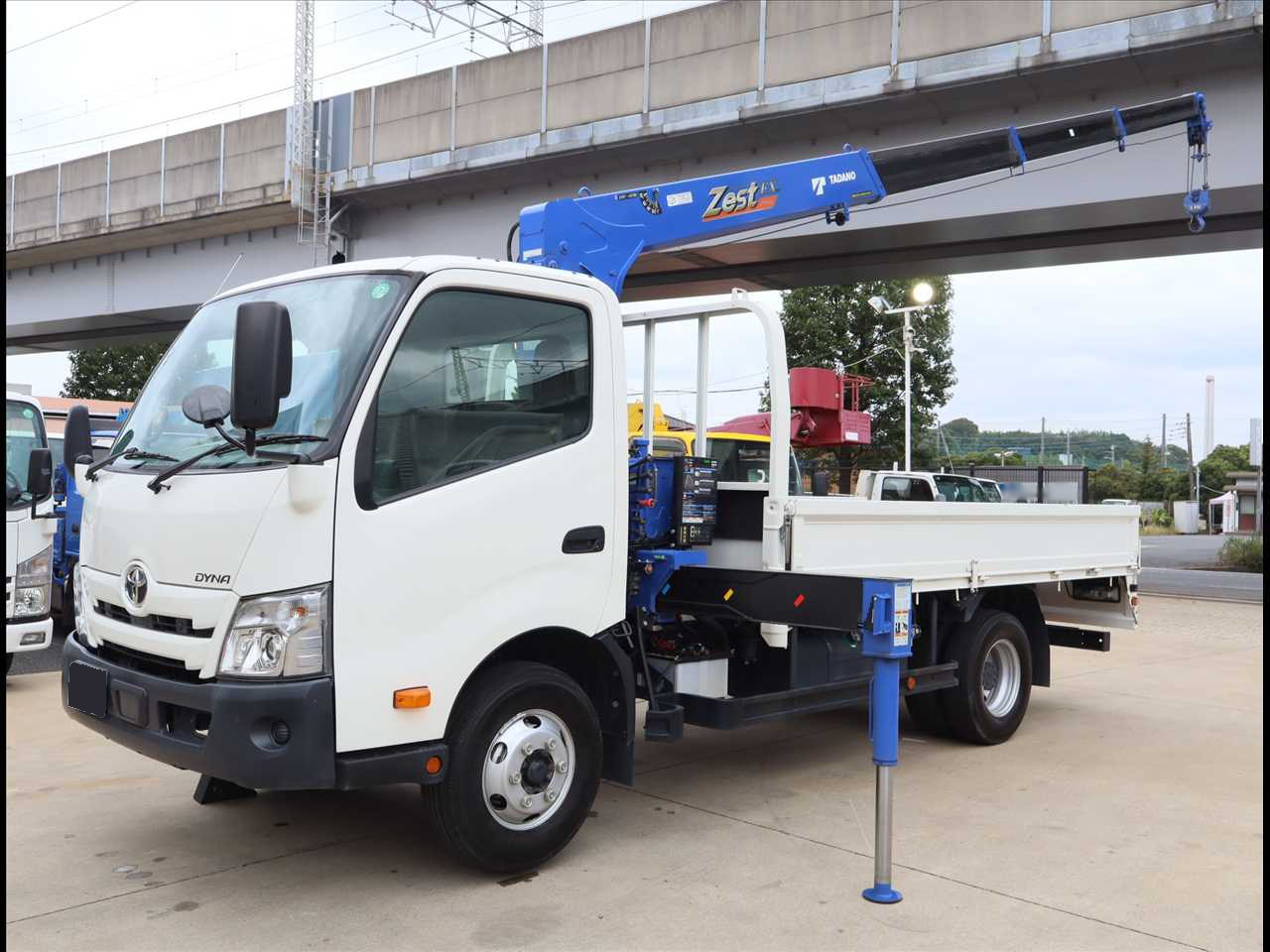 トヨタ ダイナ 小型 クレーン付 ワイドロング