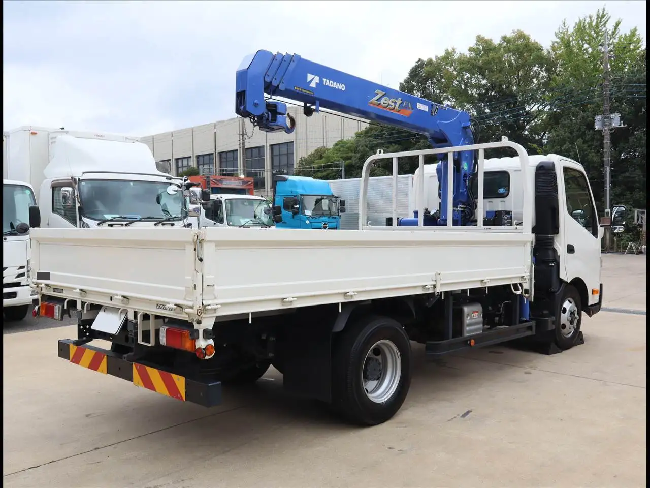 トヨタ ダイナ 小型 クレーン付 床鉄板 4段の中古トラック画像3