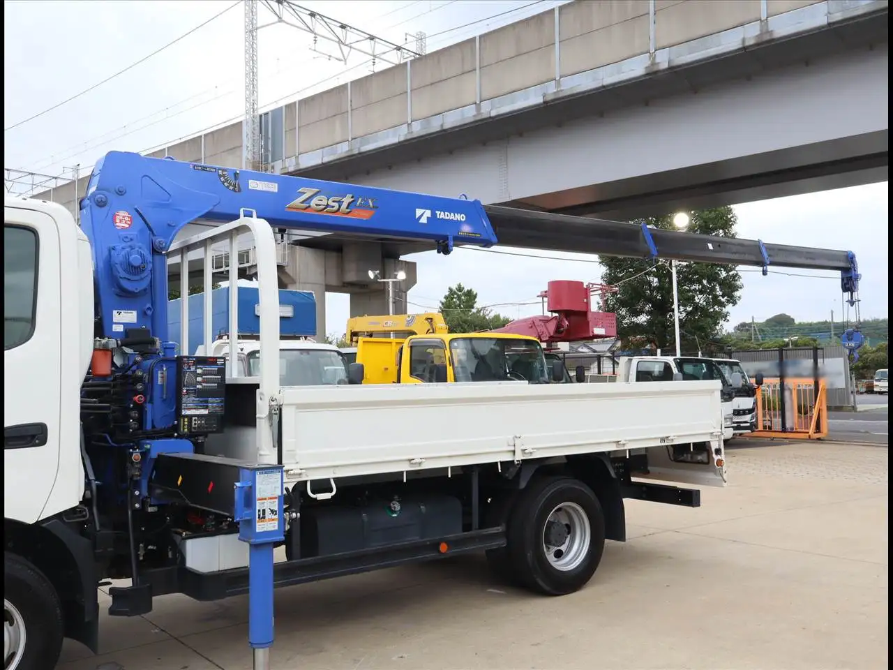 トヨタ ダイナ 小型 クレーン付 床鉄板 4段の中古トラック画像5