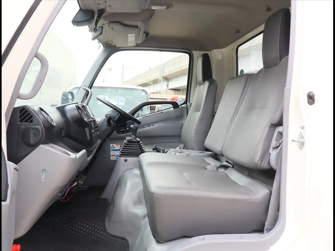 トヨタ ダイナ 小型 クレーン付 床鉄板 4段の中古トラック画像13