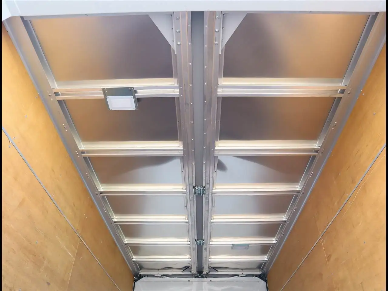 日産 アトラス 小型 ウイング 2RG-FEB8W R2の中古トラック画像10