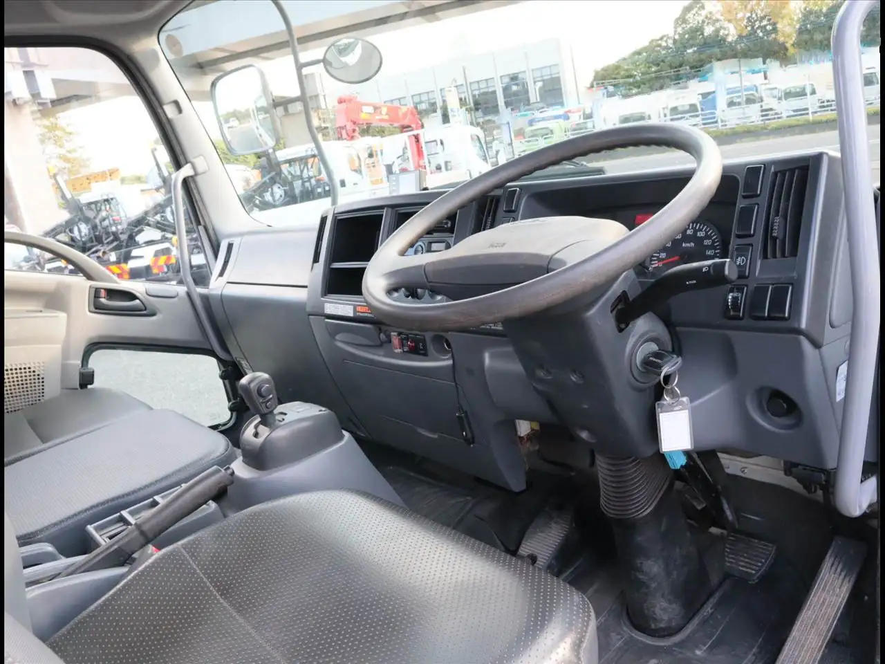 いすゞ フォワード 中型/増トン クレーン付 4段 ラジコンの中古トラック画像13