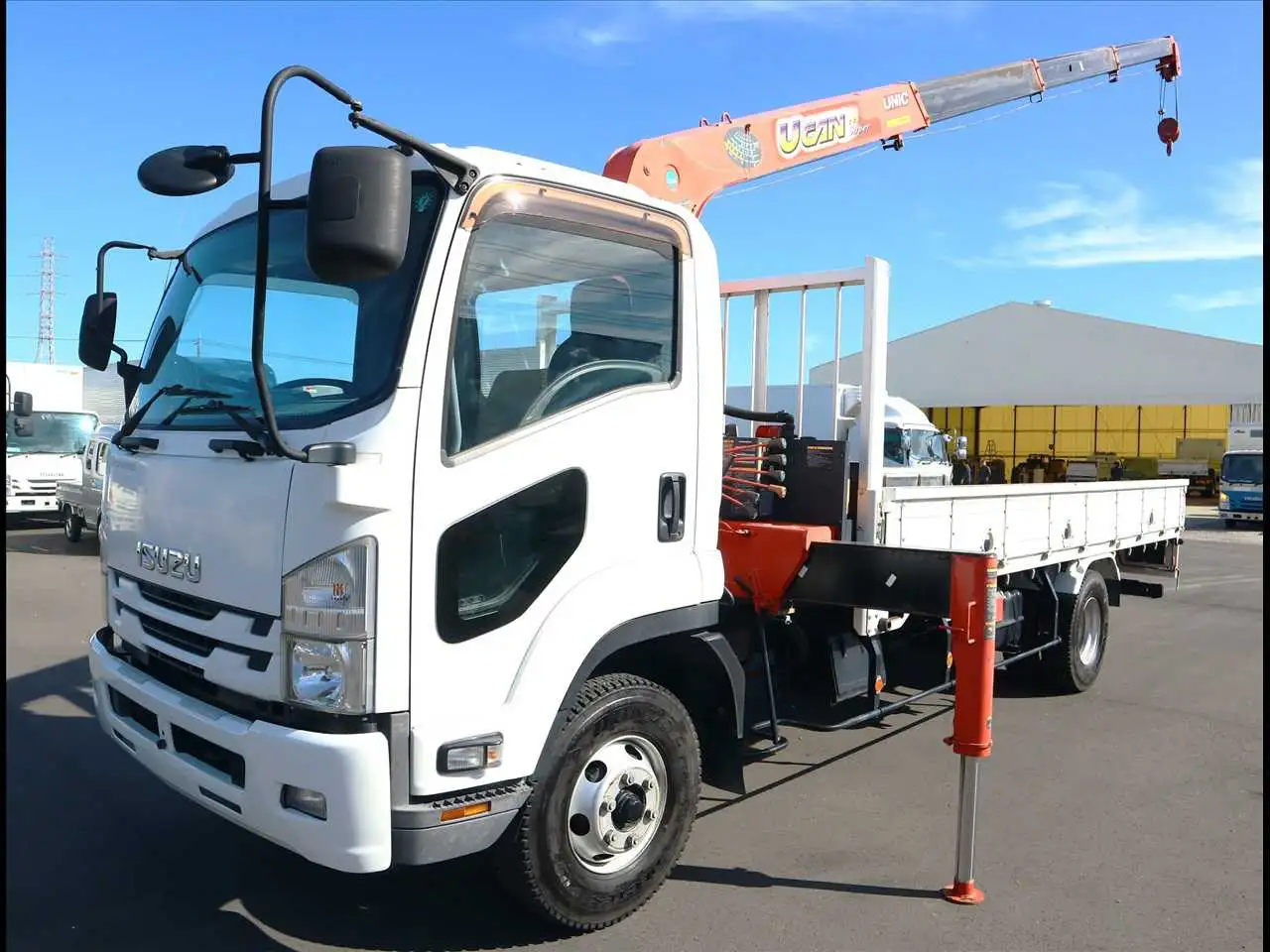 いすゞ フォワード 中型/増トン クレーン付 4段 ラジコンの中古トラック画像1