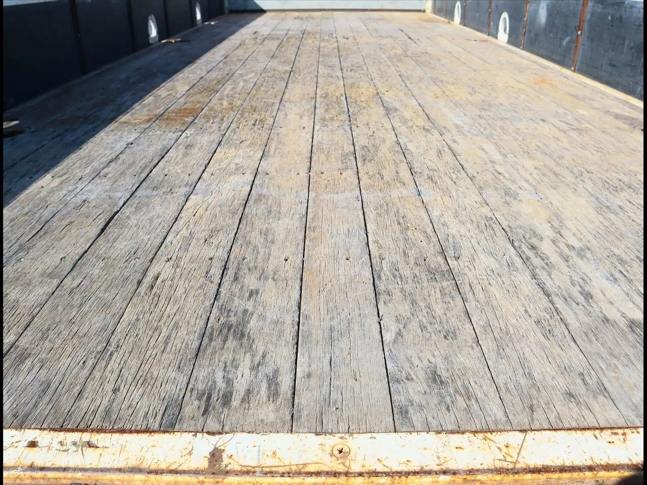 いすゞ フォワード 中型/増トン クレーン付 4段 ラジコンの中古トラック画像8