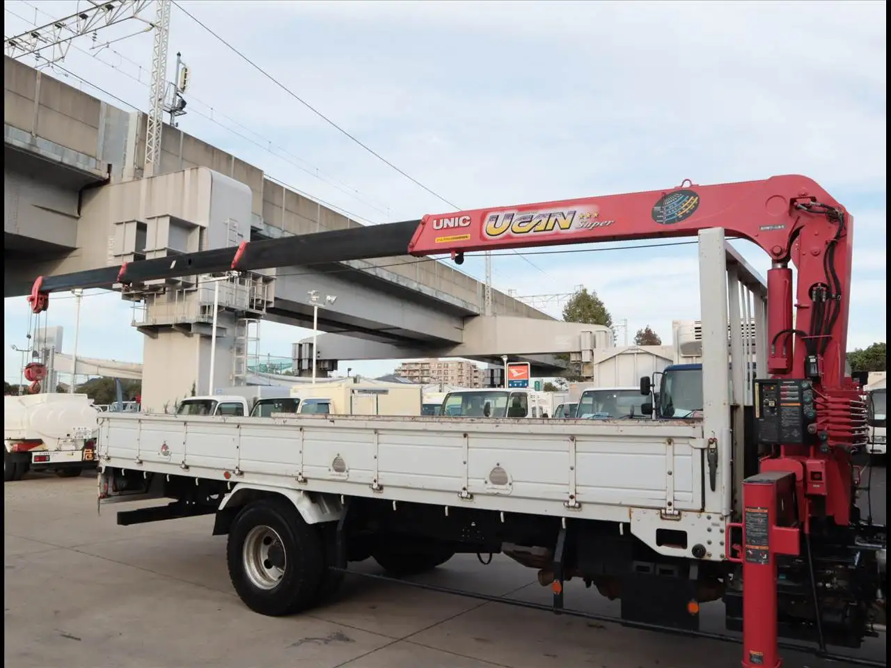 いすゞ フォワード 中型/増トン クレーン付 4段 ラジコンの中古トラック画像5