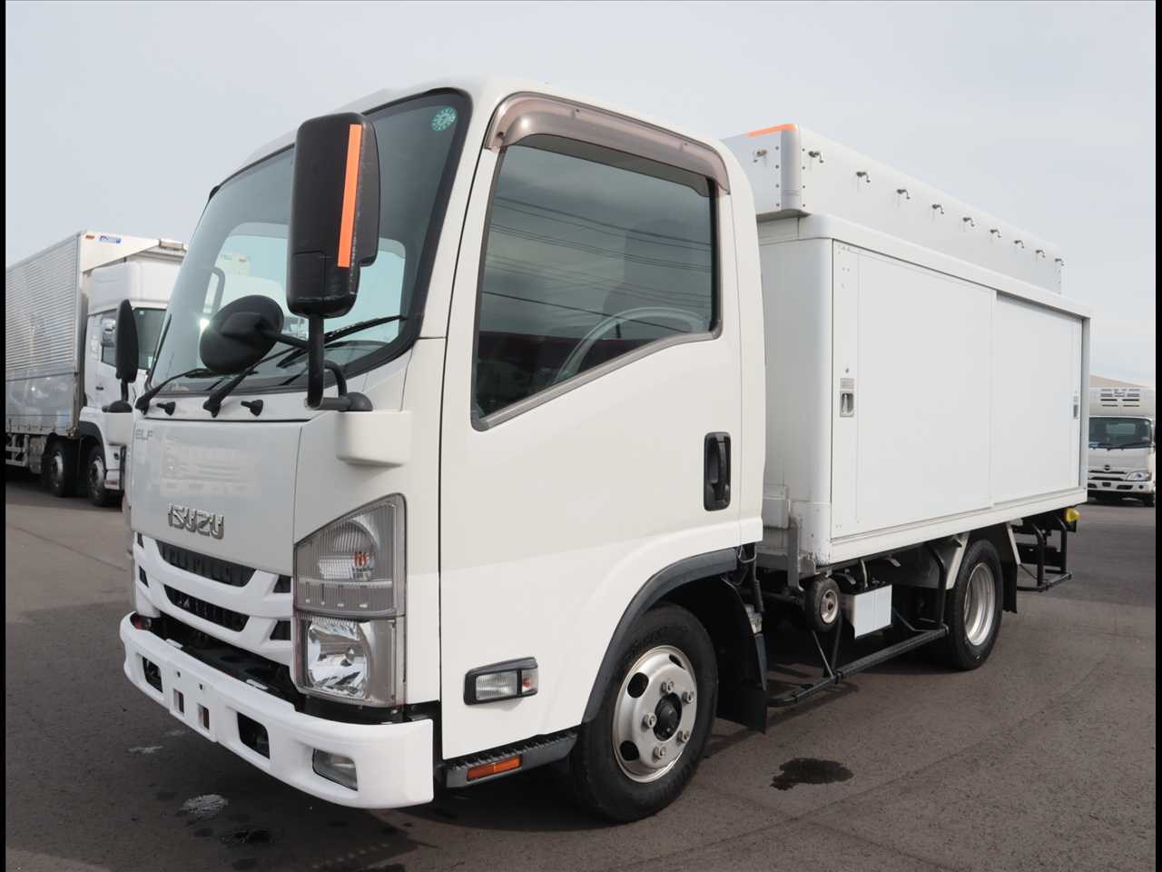 いすゞ エルフ 小型 アルミバン