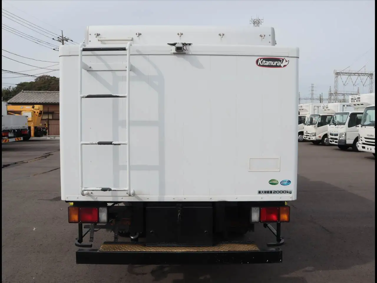 いすゞ エルフ 小型 アルミバン ボトルカー サイドドアの中古トラック画像4