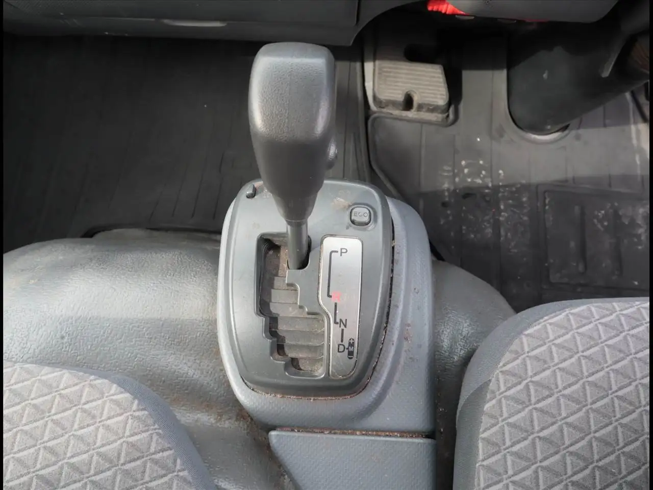 いすゞ エルフ 小型 アルミバン ボトルカー サイドドアの中古トラック画像15