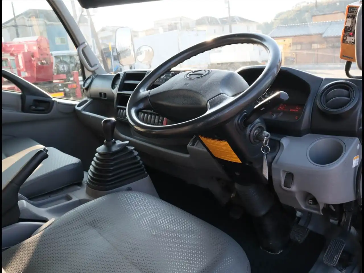 日野 デュトロ 小型 ダンプ ローダー SDG-XZU700Xの中古トラック画像11