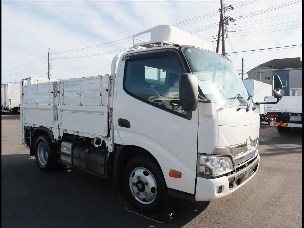 日野 デュトロ 小型 平ボディ パワーゲート 床鉄板の中古トラック画像2