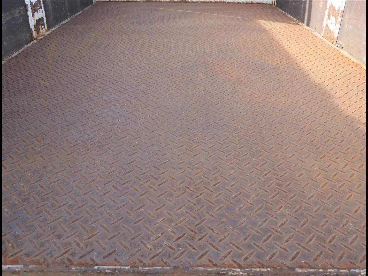 日野 デュトロ 小型 平ボディ パワーゲート 床鉄板の中古トラック画像8