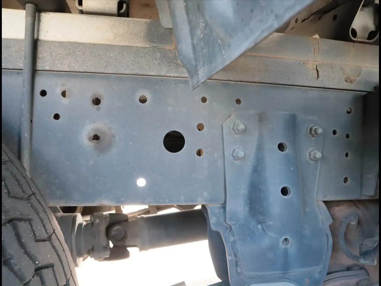 日野 デュトロ 小型 平ボディ パワーゲート 床鉄板の中古トラック画像像17