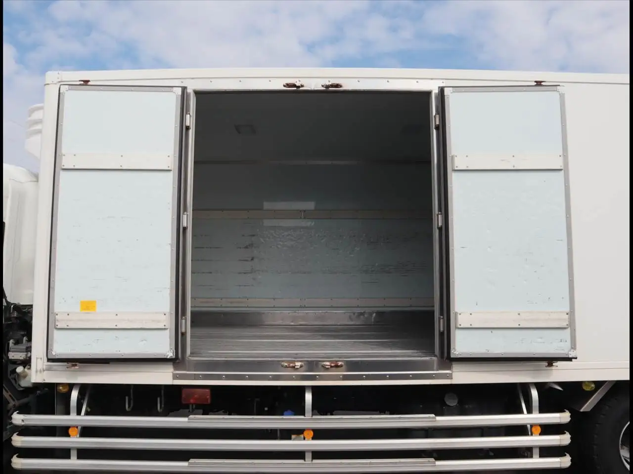 いすゞ フォワード 中型/増トン 冷凍冷蔵 低温 スタンバイの中古トラック画像5