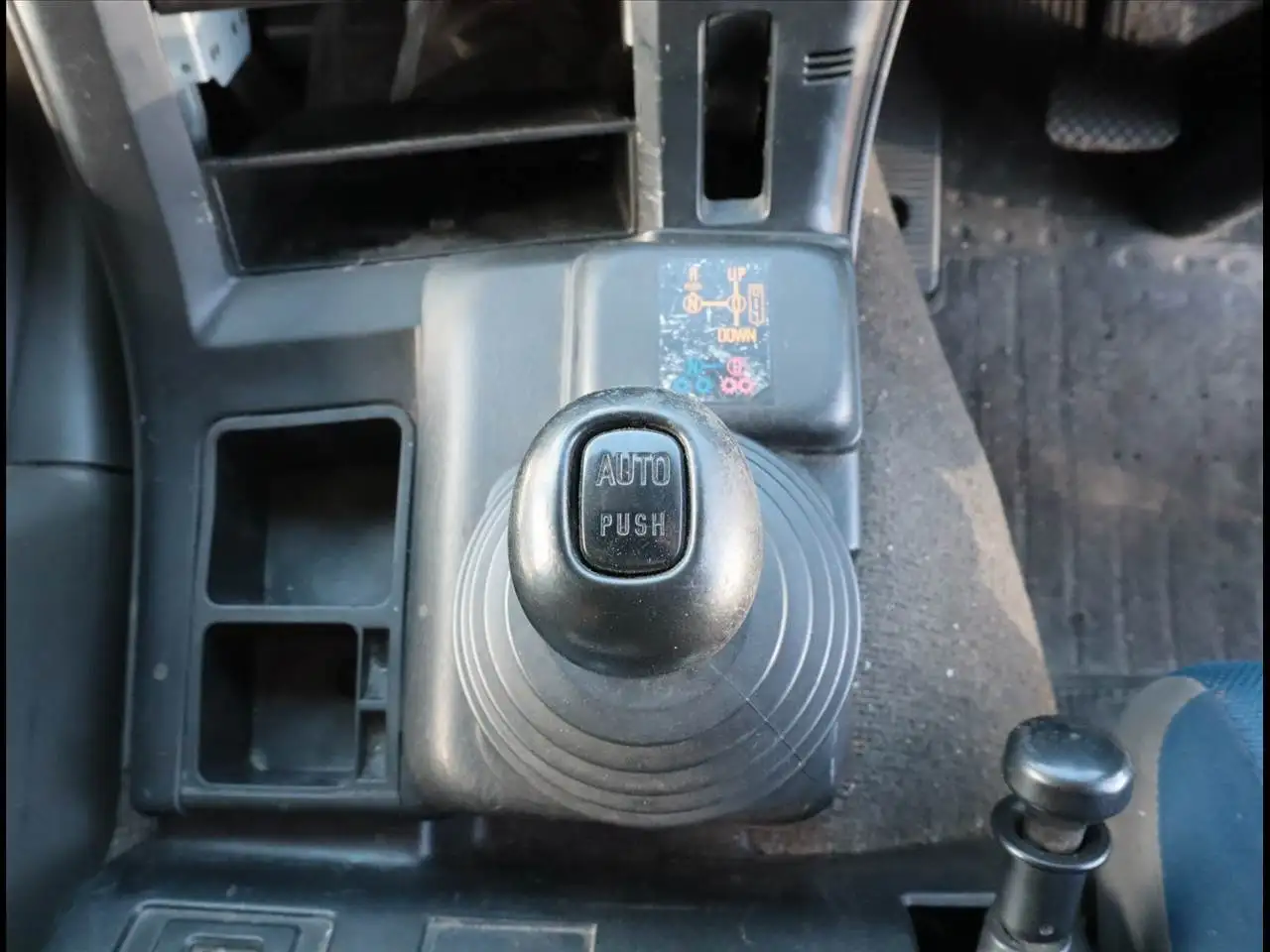 いすゞ ギガ 大型 クレーン付 アルミブロック エアサスの中古トラック画像16