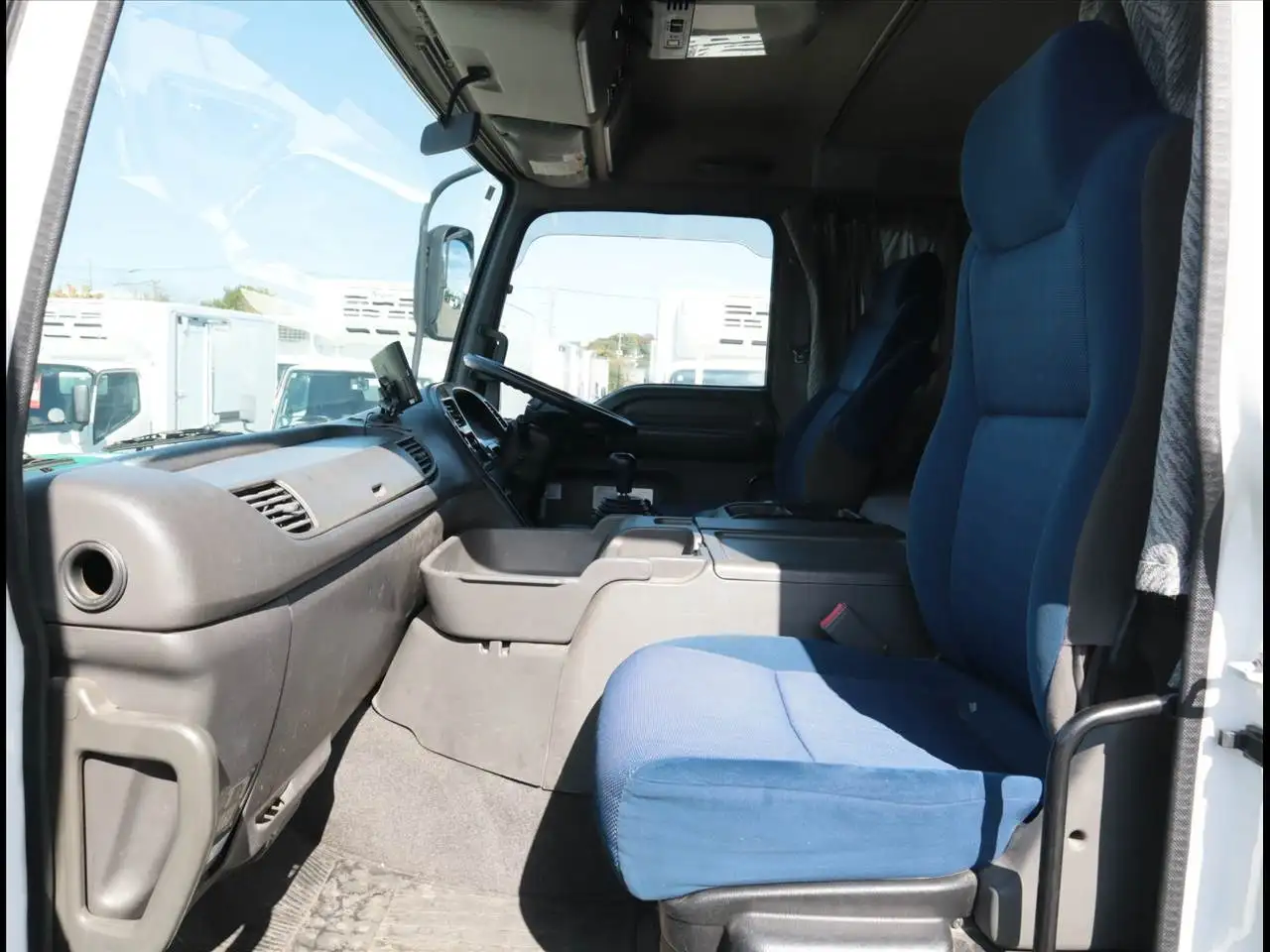 いすゞ ギガ 大型 クレーン付 アルミブロック エアサスの中古トラック画像12