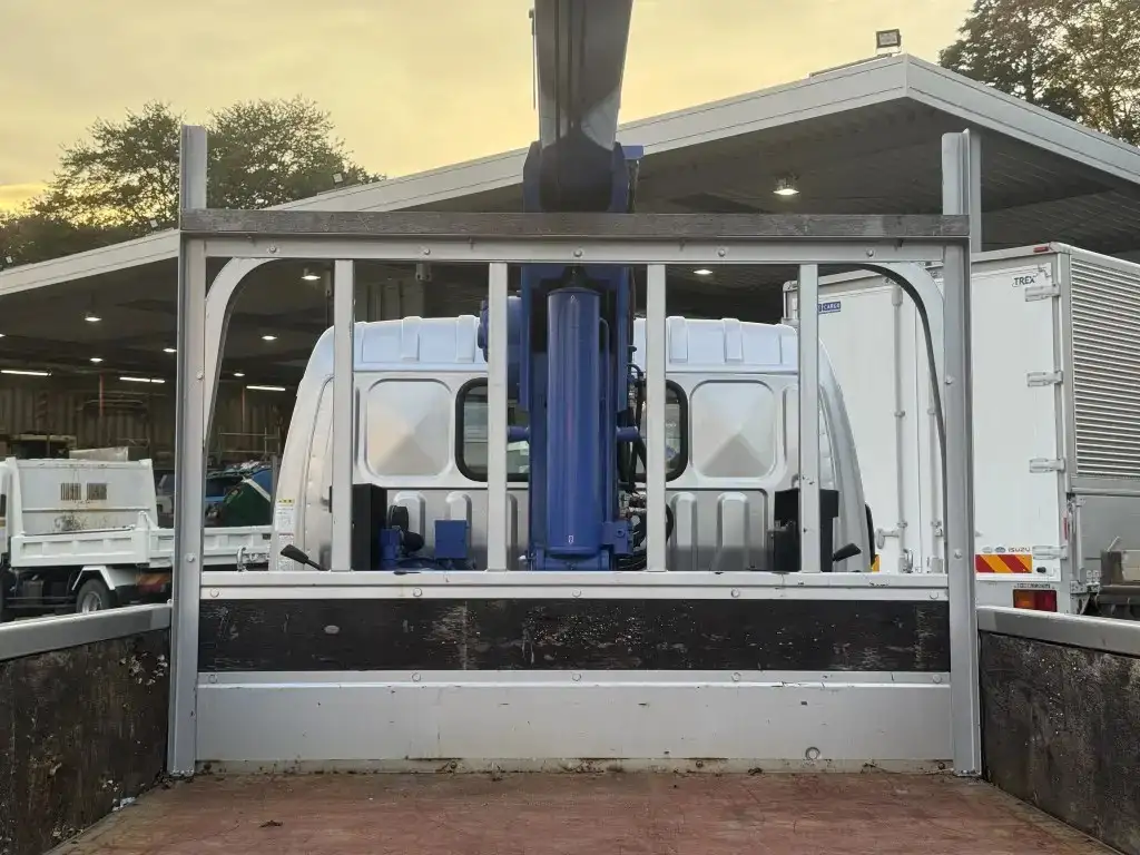 トヨタ トヨエース 小型 クレーン付 床鉄板 4段の中古トラック画像8