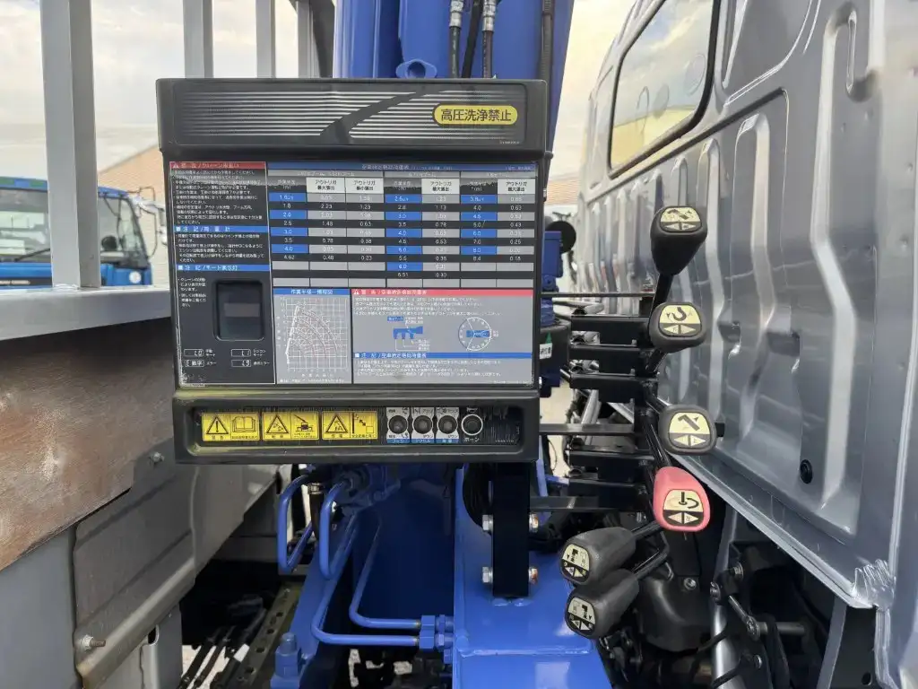 トヨタ トヨエース 小型 クレーン付 床鉄板 4段の中古トラック画像11