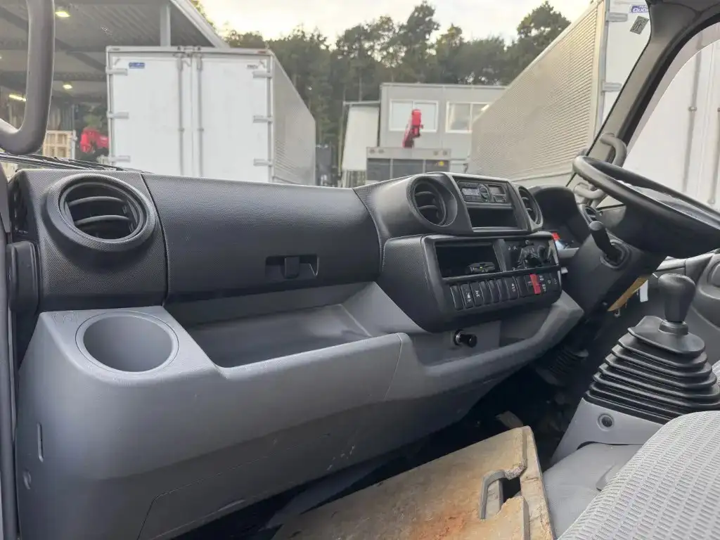 トヨタ トヨエース 小型 クレーン付 床鉄板 4段の中古トラック画像14