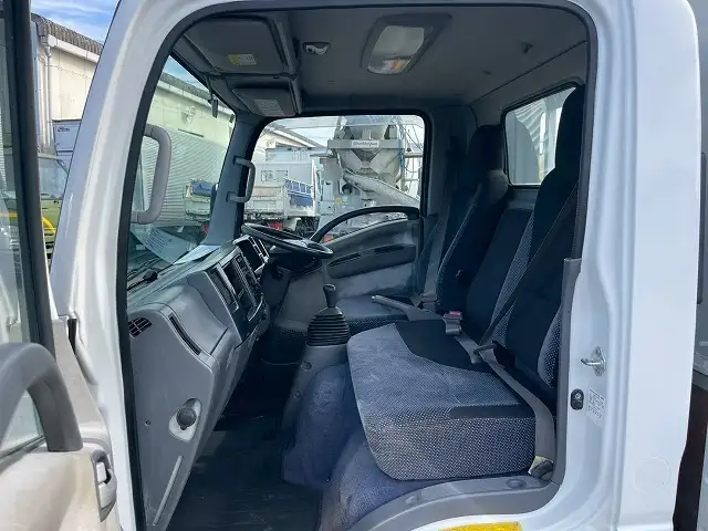 いすゞ エルフ 小型 平ボディ カスタム TKG-NMR85ARの中古トラック画像12