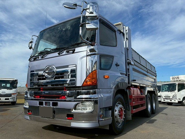 いすゞ ギガ 大型 車両重機運搬 ウインチ エアサス の中古トラック【車両No.200340】