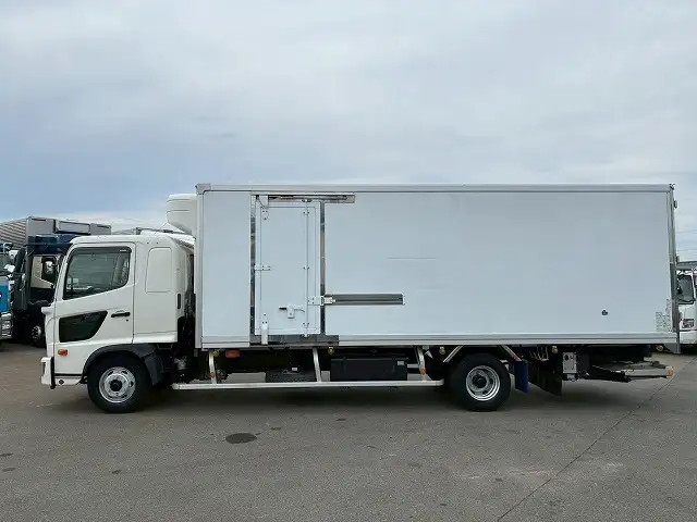 日野 レンジャー 中型/増トン 冷凍冷蔵 低温 パワーゲートの中古トラック画像5