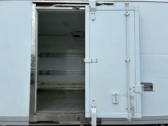 日野 レンジャー 中型/増トン 冷凍冷蔵 低温 パワーゲートの中古トラック画像6