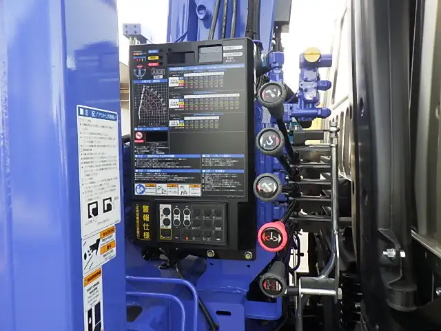 三菱 ファイター 中型/増トン 車両重機運搬 4段クレーン ラジコンの中古トラック画像9