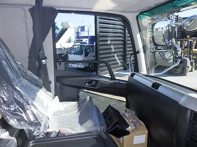 三菱 ファイター 中型/増トン 車両重機運搬 4段クレーン ラジコンの中古トラック画像12