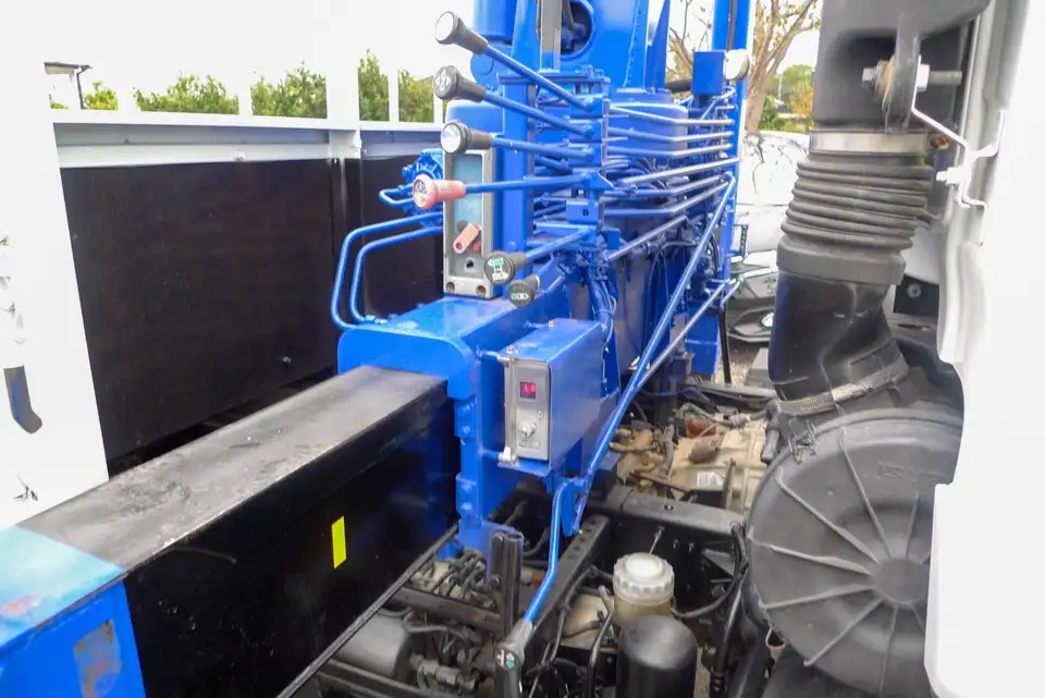 いすゞ フォワード 中型/増トン 車両重機運搬 4段クレーン ラジコンの中古トラック画像6