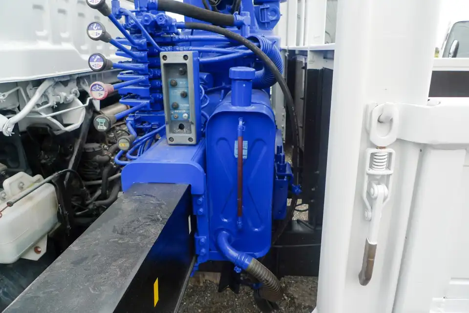 いすゞ フォワード 中型/増トン 車両重機運搬 4段クレーン ラジコンの中古トラック画像7