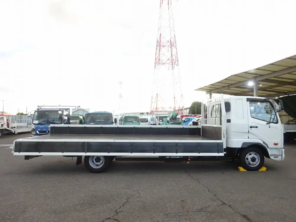 三菱 ファイター 中型/増トン 平ボディ ベッド 2KG-FK62Fの中古トラック画像4