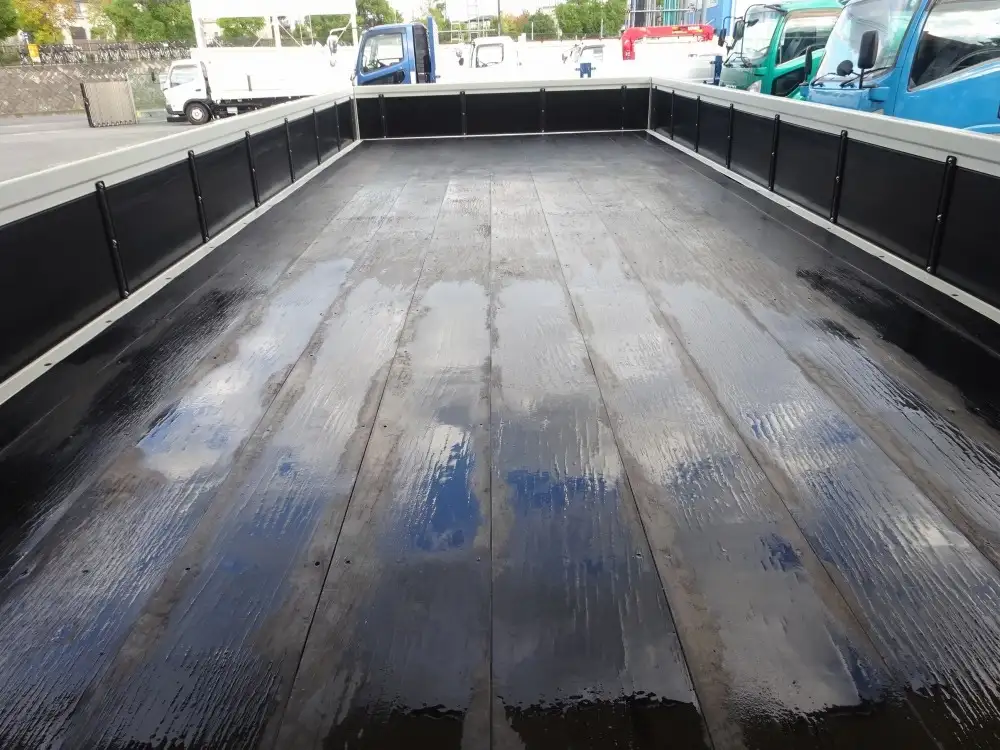 三菱 ファイター 中型/増トン 平ボディ ベッド 2KG-FK62Fの中古トラック画像9