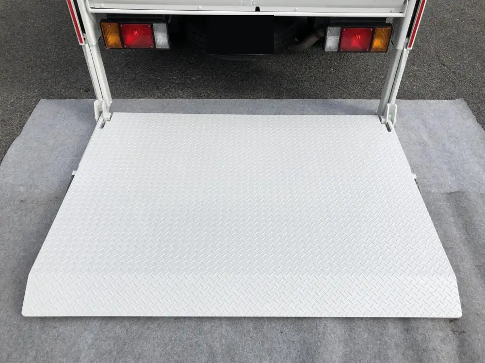 日産 アトラス 小型 平ボディ Wキャブ パワーゲートの中古トラック画像10