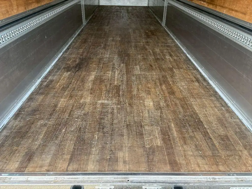 いすゞ ギガ 大型 ウイング ハイルーフ エアサスの中古トラック画像8