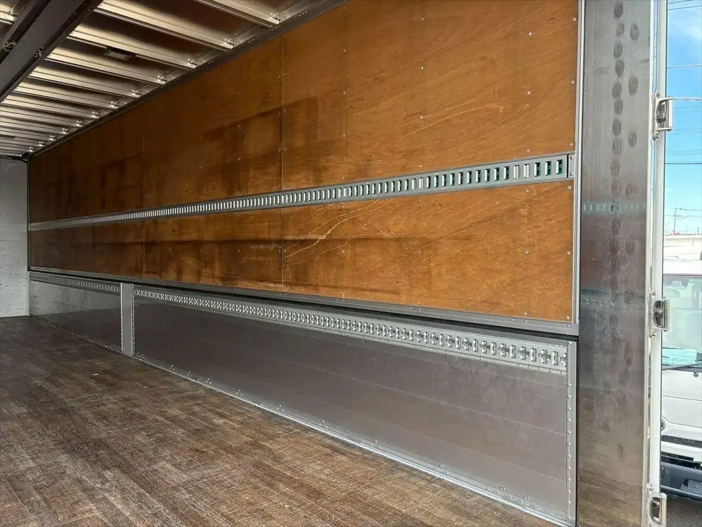 いすゞ ギガ 大型 ウイング ハイルーフ エアサスの中古トラック画像10