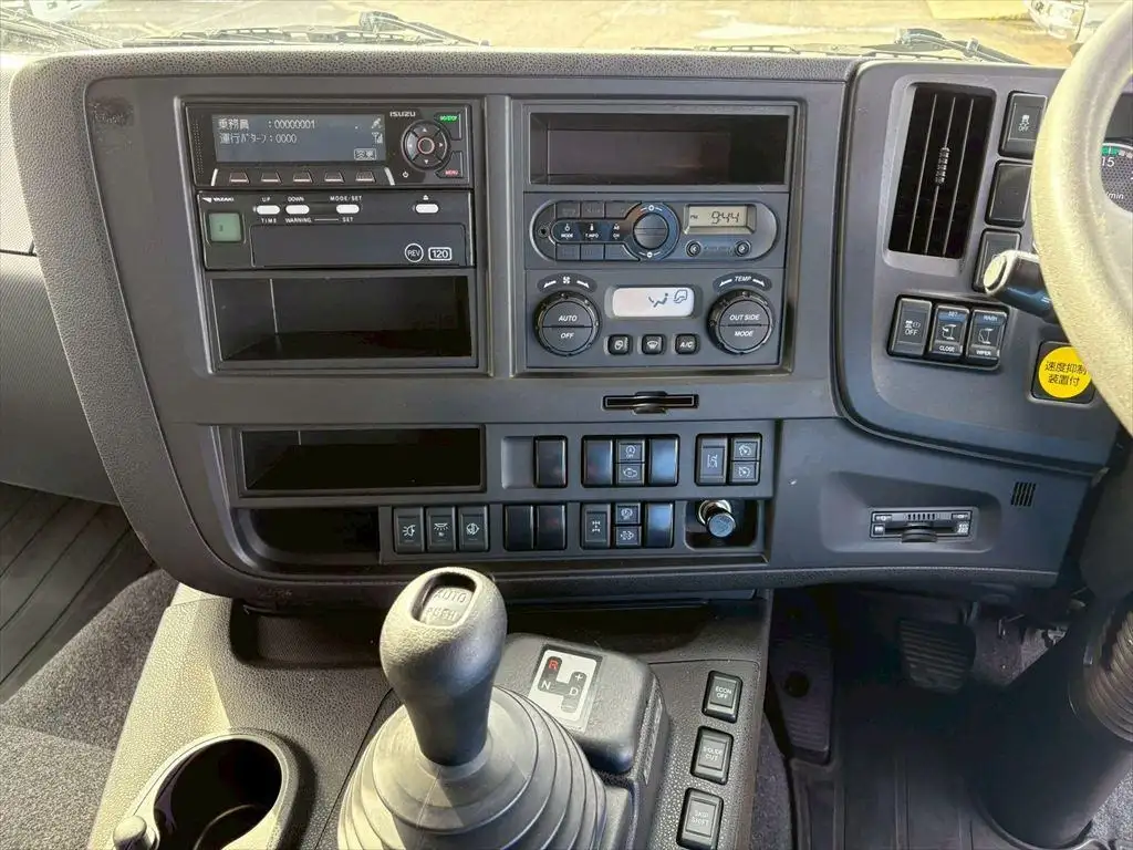 いすゞ ギガ 大型 ウイング ハイルーフ エアサスの中古トラック画像14