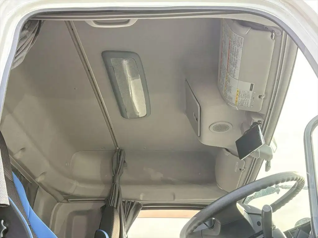 いすゞ ギガ 大型 ウイング ハイルーフ エアサスの中古トラック画像15