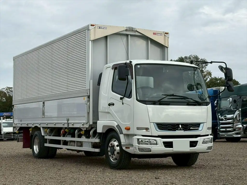 三菱 ファイター 中型/増トン ウイング ベッド 2KG-FK62FZの中古トラック画像2